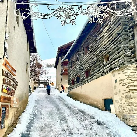 Casa-la Lobio Foot Of The Slopes Breathtaking Views 4p Apartment *